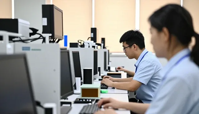 上海顺行付科技有限公司